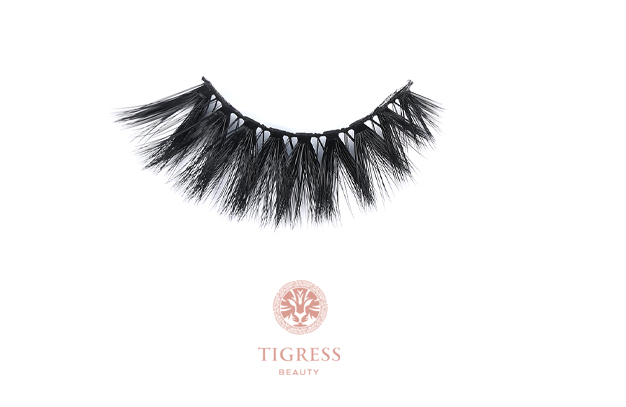 Decadence | Silk 3d Luxury Eyelashes